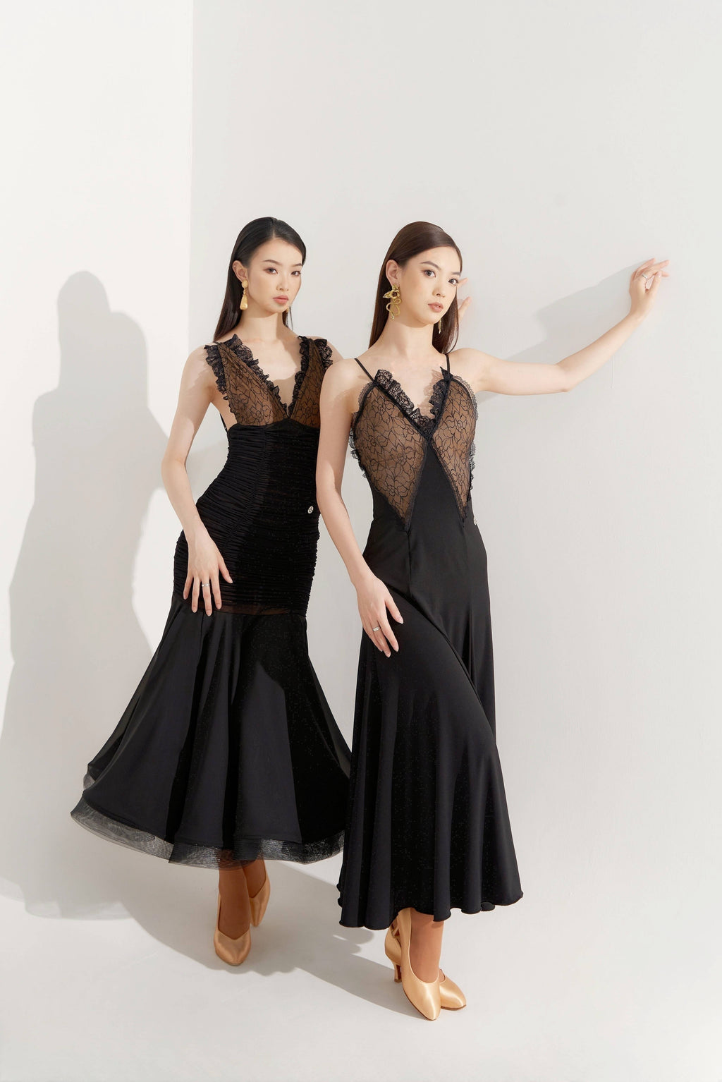 DQ-544 Tailor-Made Nude Black Lace Embellished Godet Dress