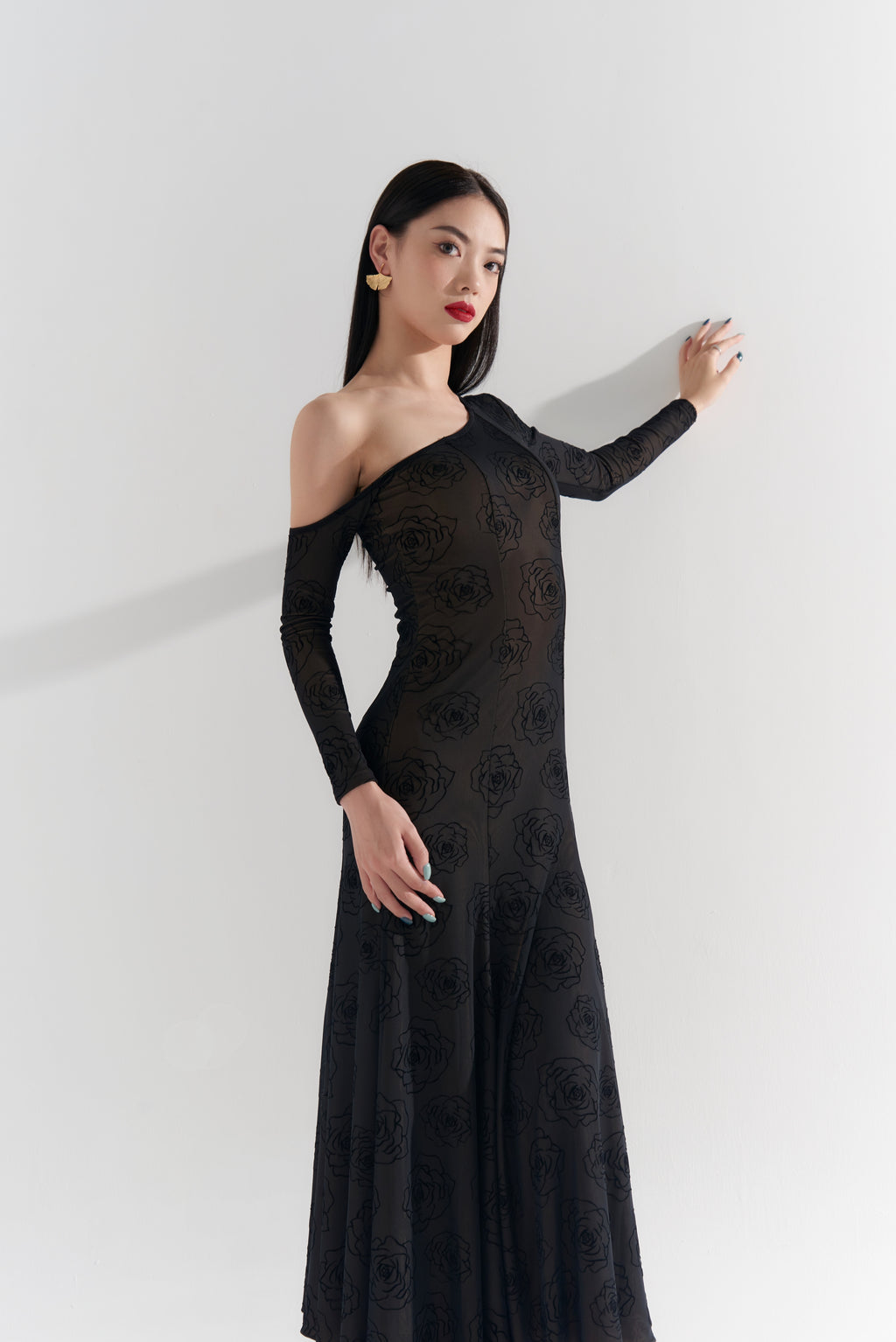 DQ-571 Black Rose Tailor Made Single Sleeve Modern Dress