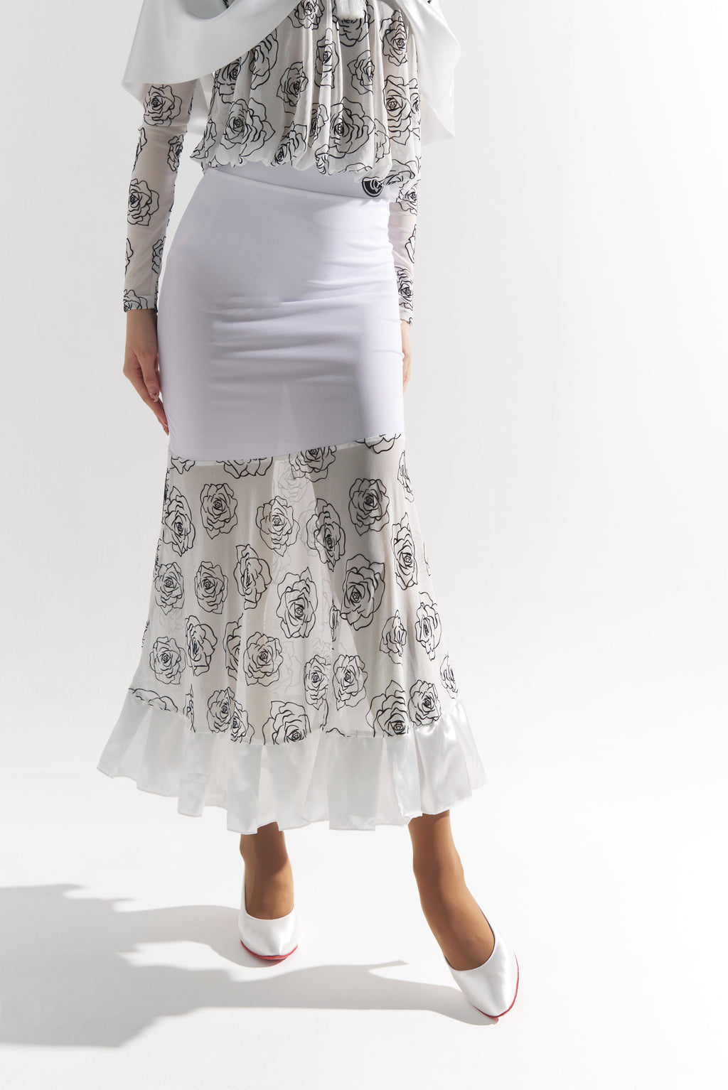 DQ576-2 White Rose Modern Skirt