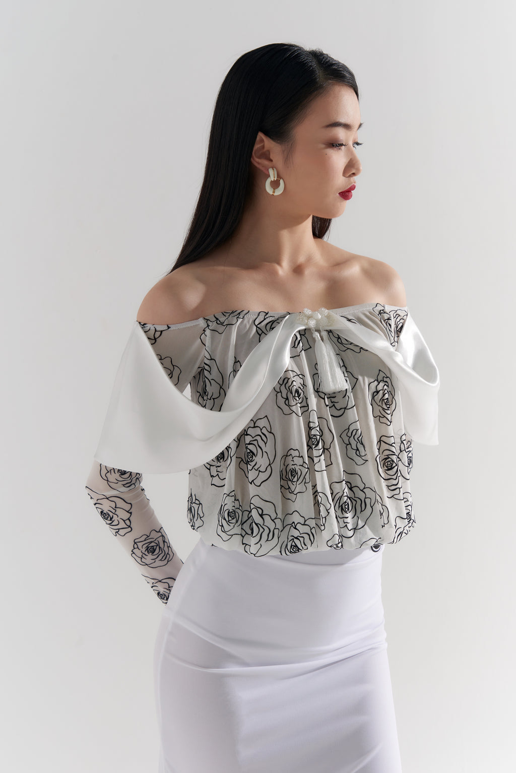 DQ572-2 White Rose Off Shoulder Leotard