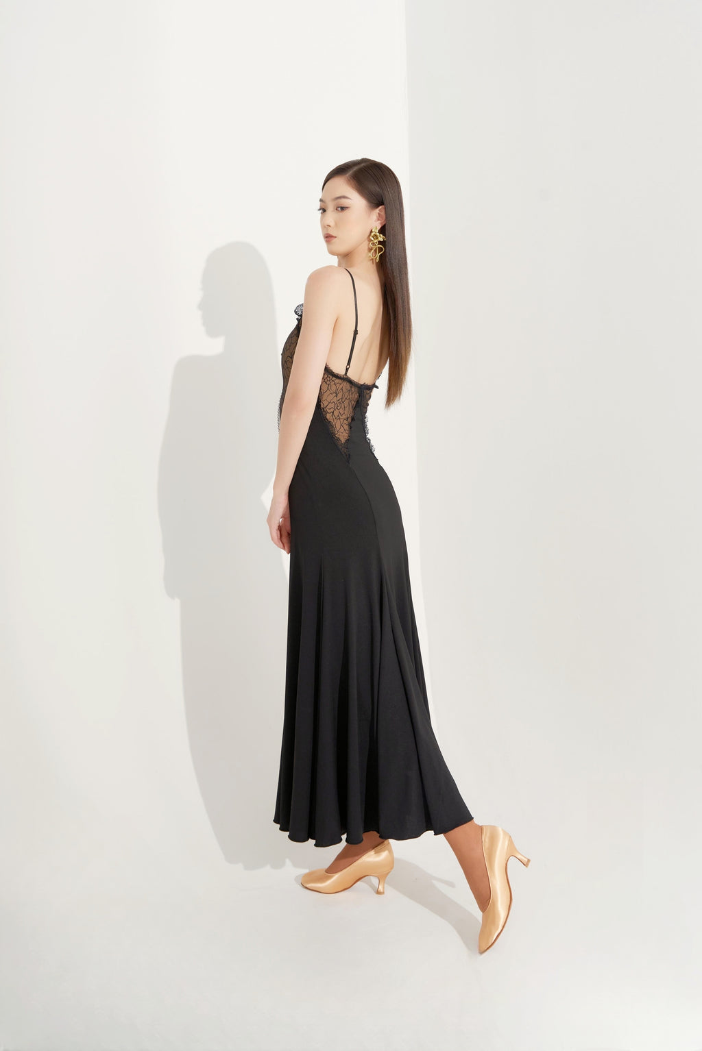 DQ-544 Tailor-Made Nude Black Lace Embellished Godet Dress