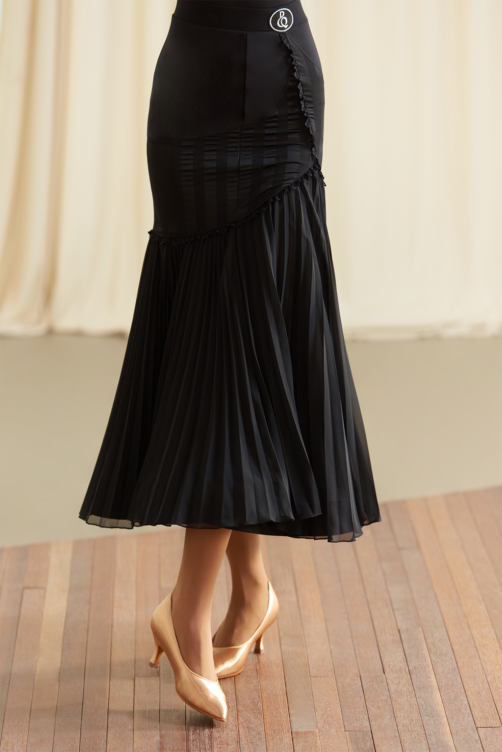 DANCE QUEEN 885 Classic Black Pleated Ballroom Skirt