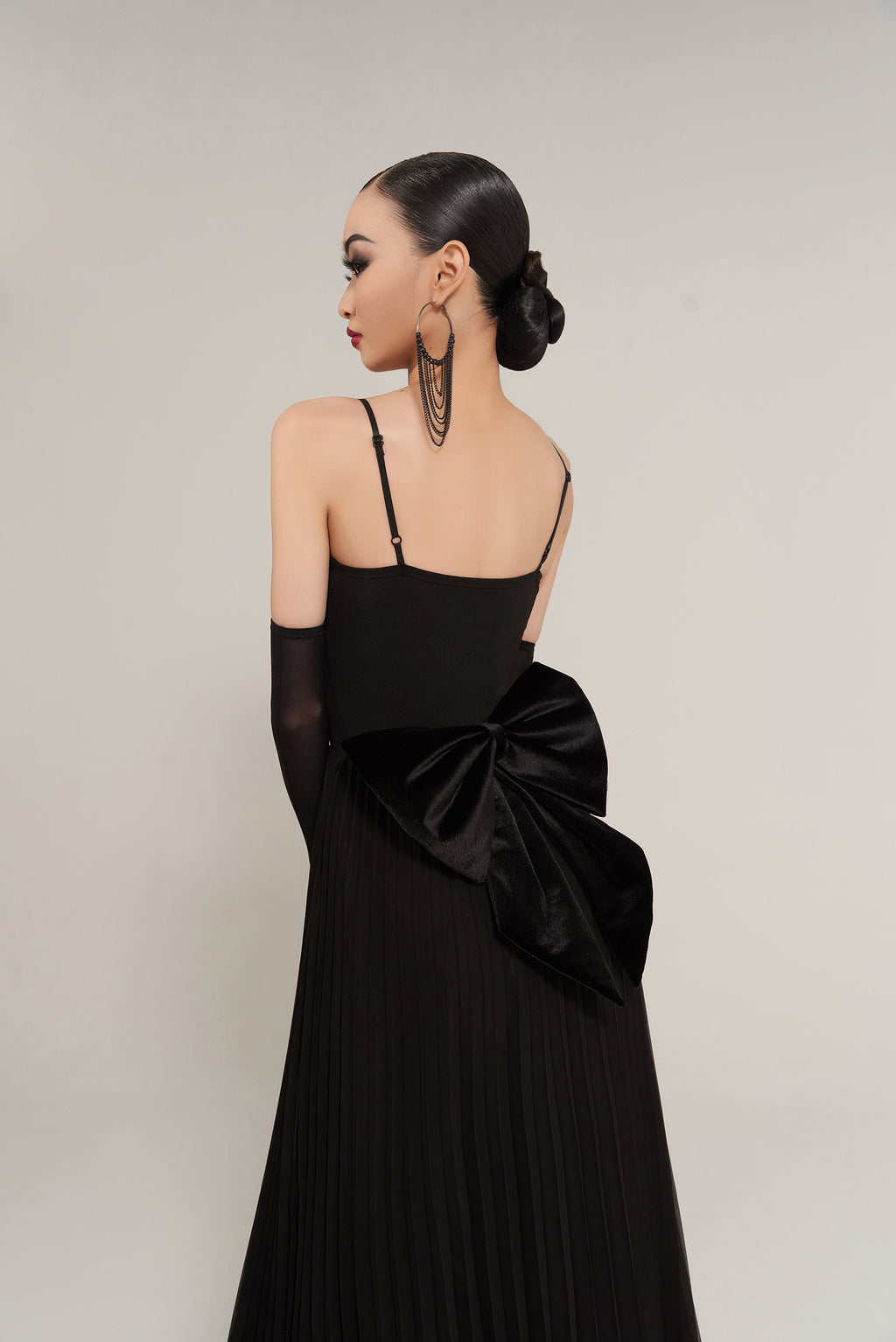 DQ-489 Tailor-Made Pleated Tulle Dress with Bow Finished on Back