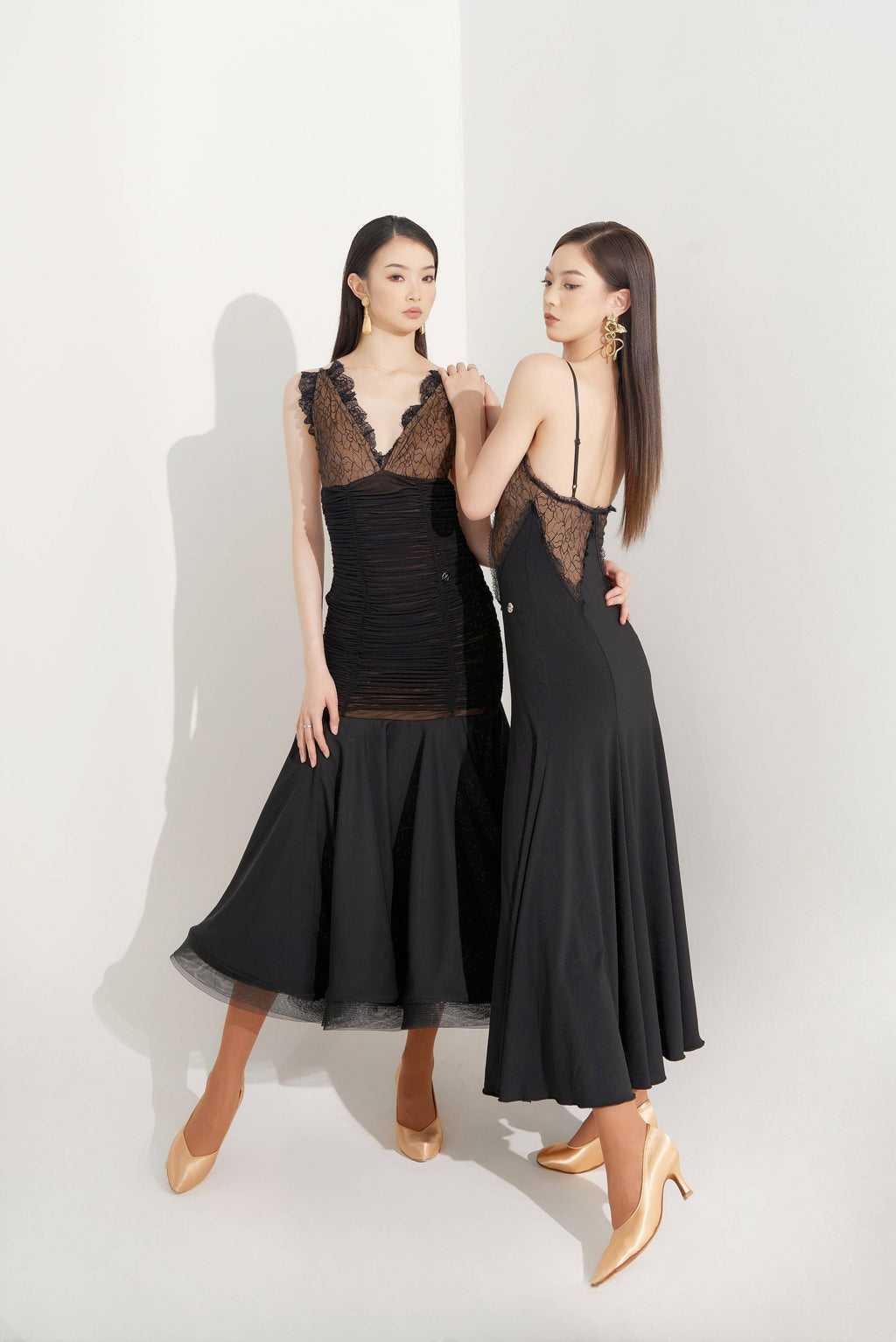 DQ-544 Tailor-Made Nude Black Lace Embellished Godet Dress