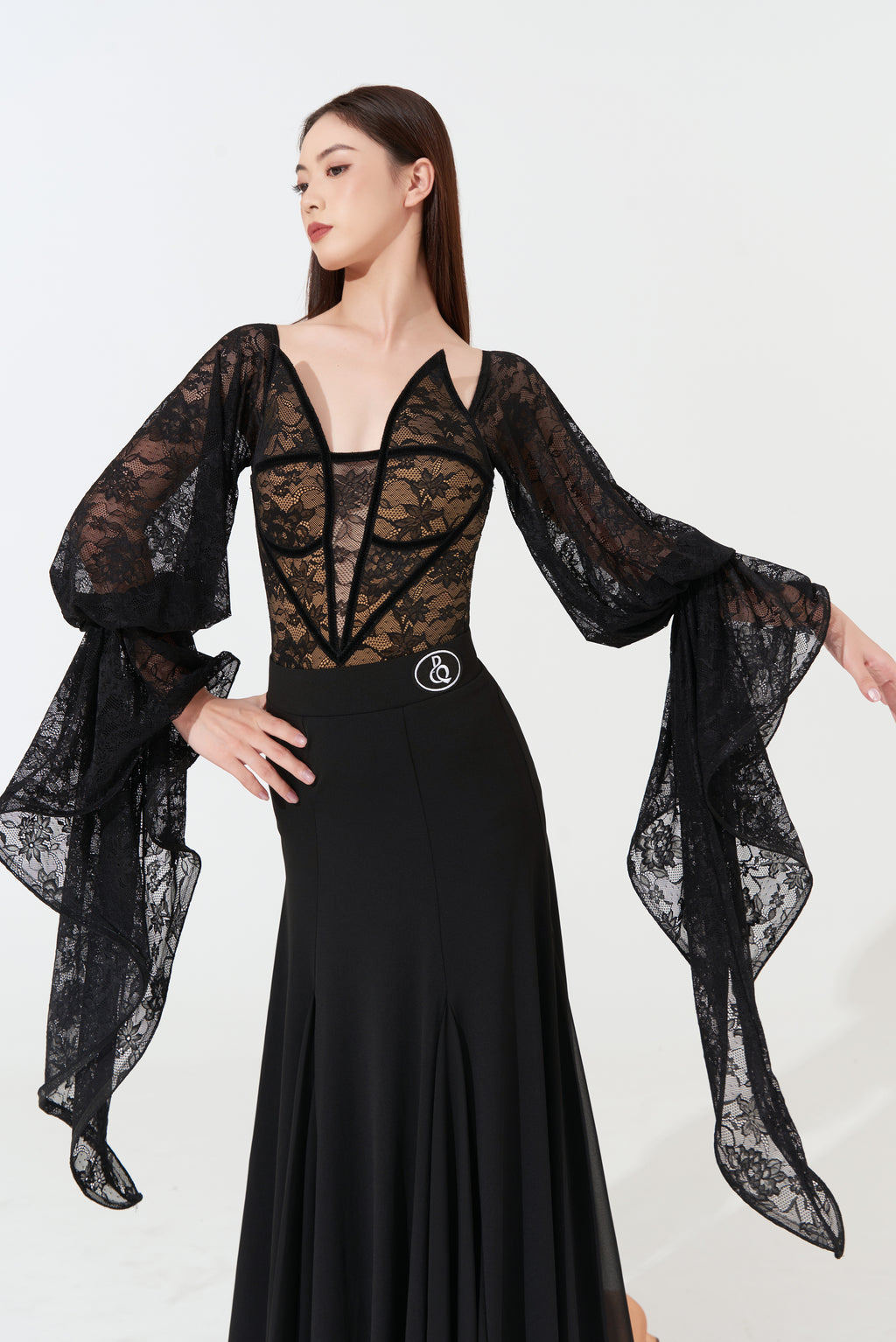 Dance Queenブラック長袖レッスンウェア DANCE QUEEN 1080 Classic Black One Shoulder 3D Lace Ballroom