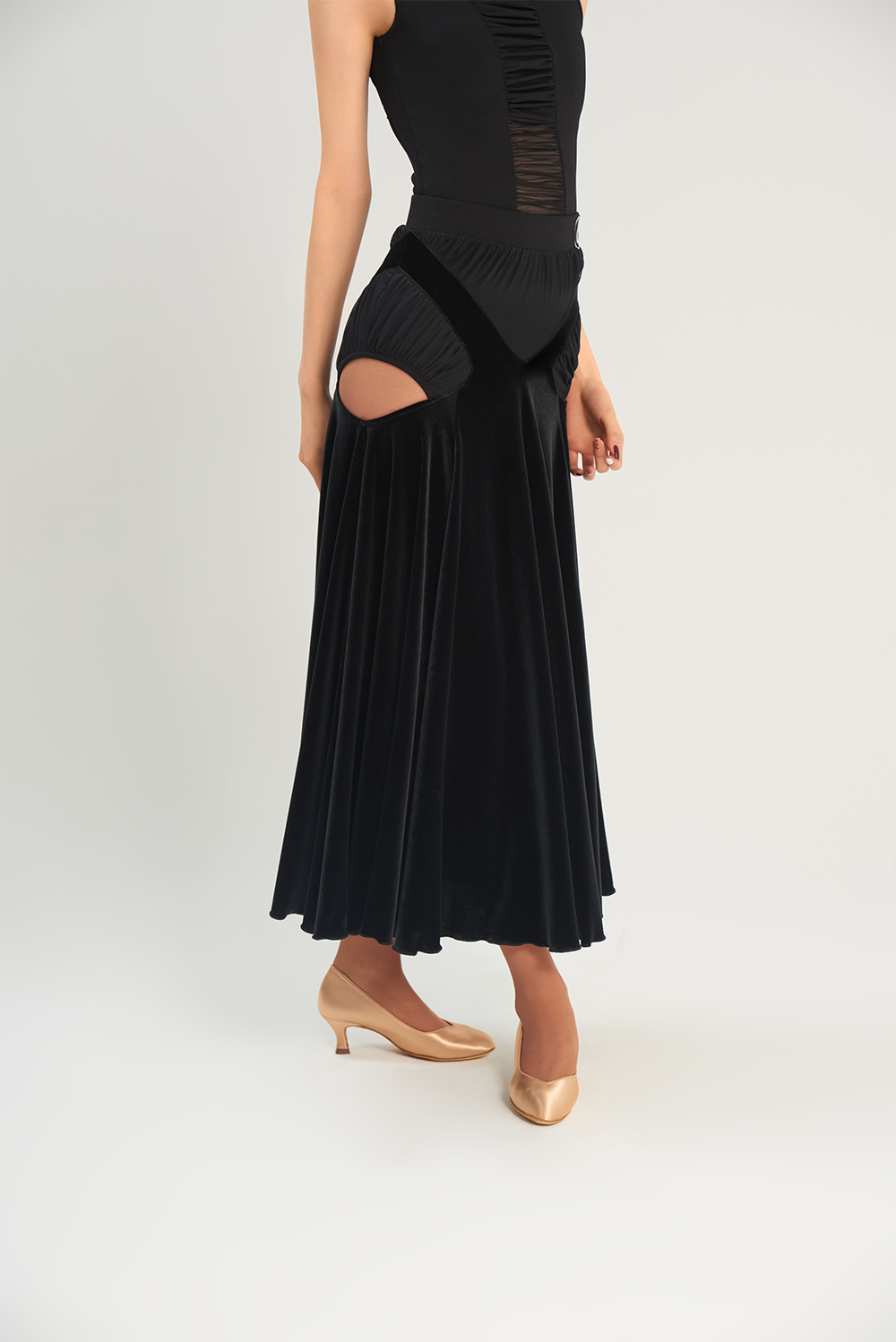 DANCE QUEEN 655 Side slit hollow black skirt