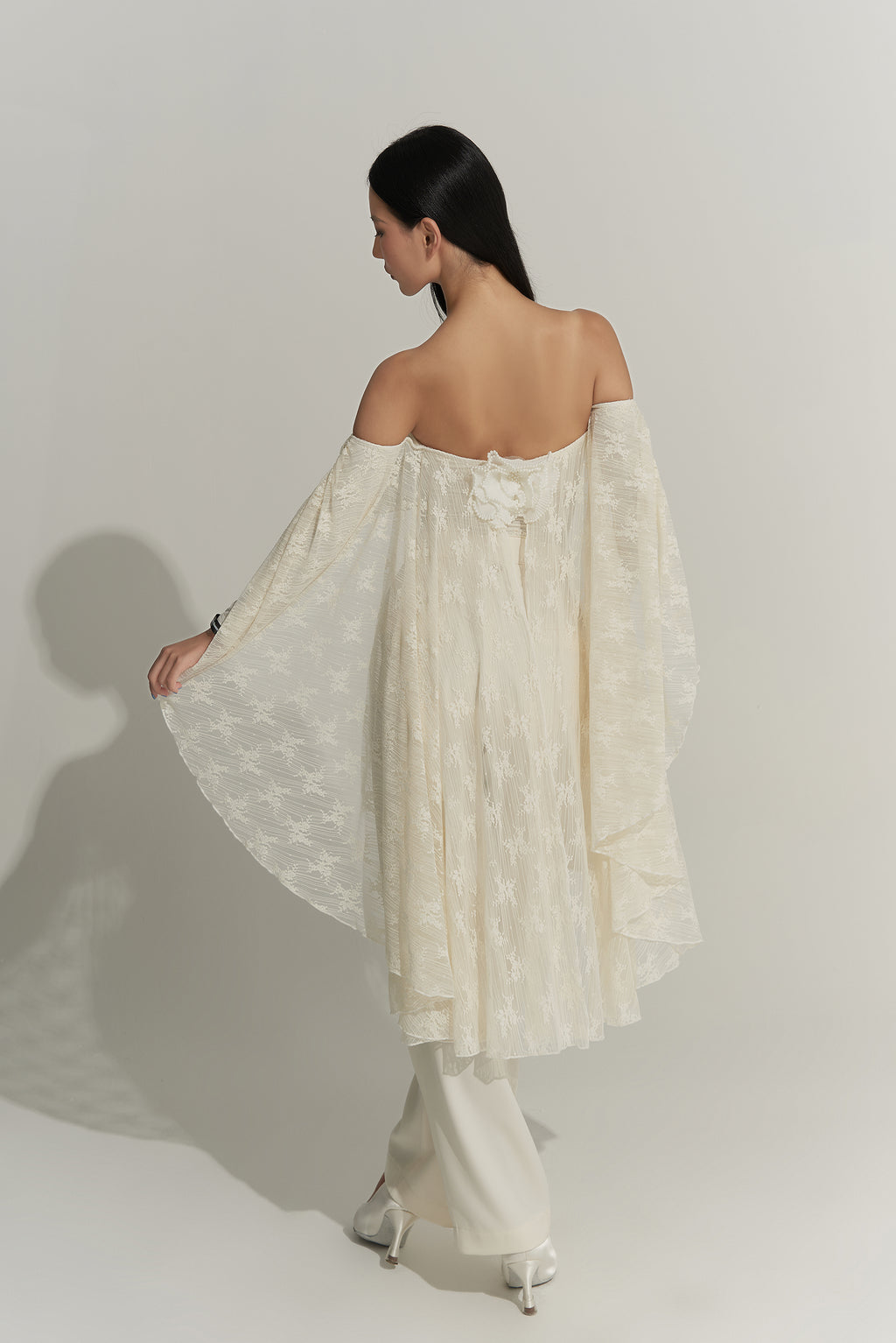 DANCE QUEEN 925-4 Cream Limited Lace Flower Off Shoulder Ballroom Practice Leotard