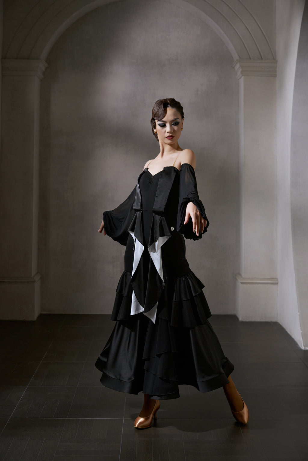 DANCE QUEEN 1044 White And Black Contrast Haute Couture Classic Customized Dress