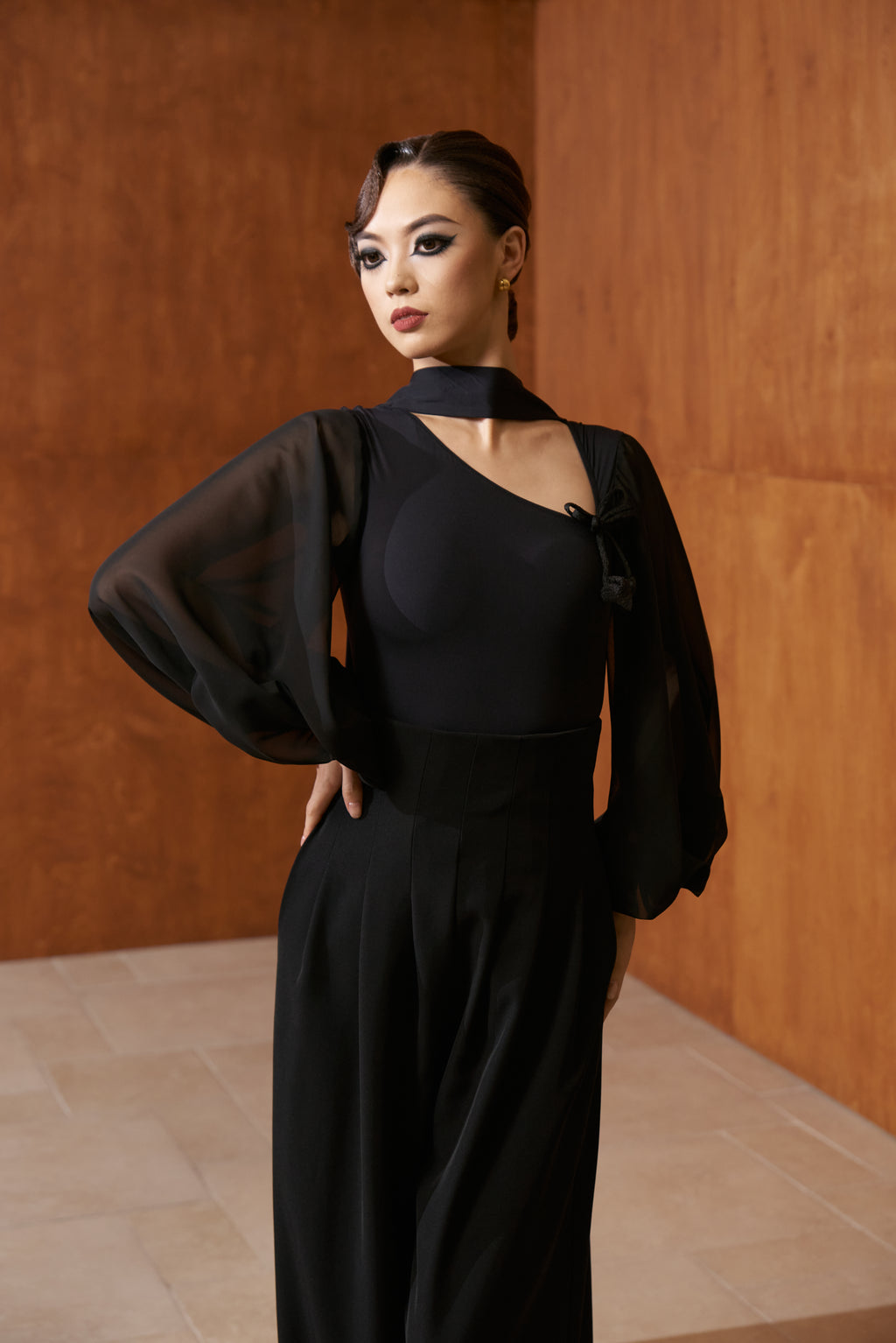 DANCE QUEEN 808-6 Black Hollow Flower Lantern Sleeve Dancing Ballroom Leotard