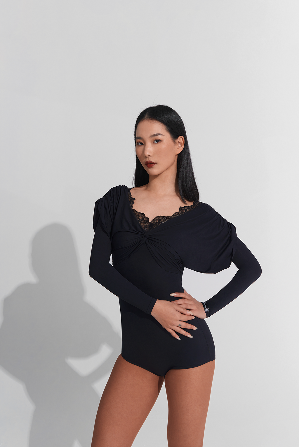 DANCE QUEEN 901 V Neck Puff Sleeve Dance Practice Leotard