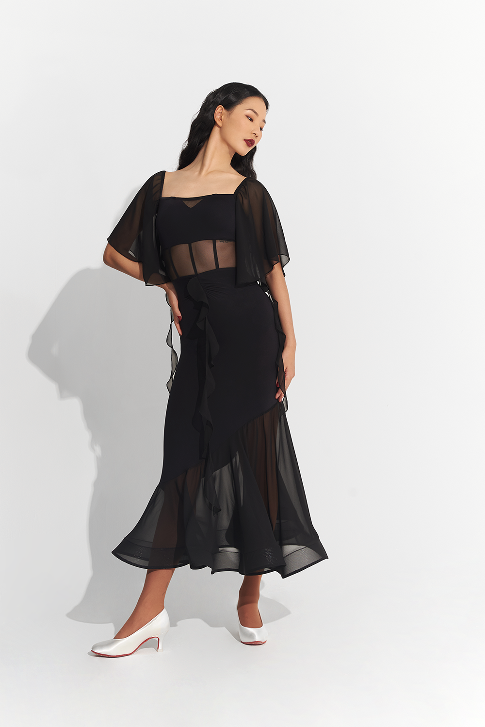 Made from high-quality mesh, this dress offers a perfect fit and elegant draping. Show off your unique style with custom options and dance the night away in confidence and comfort.