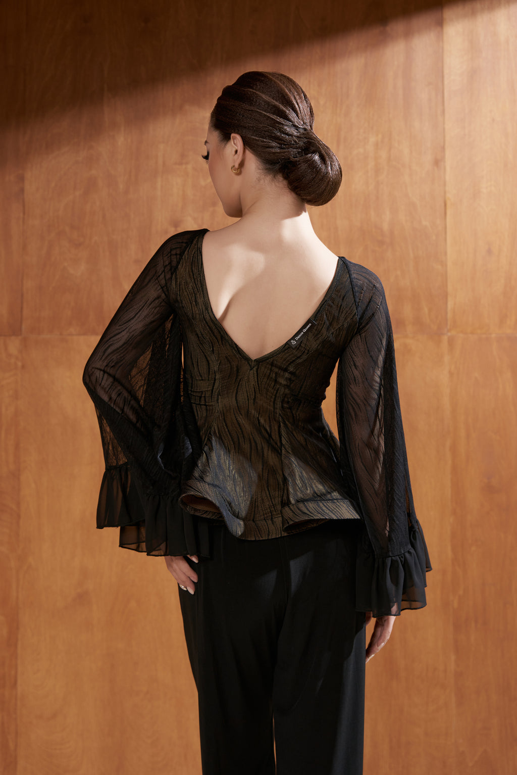 DANCE QUEEN 1031 Black Bow Flared Sleeve Dancing Ballroom Leotard