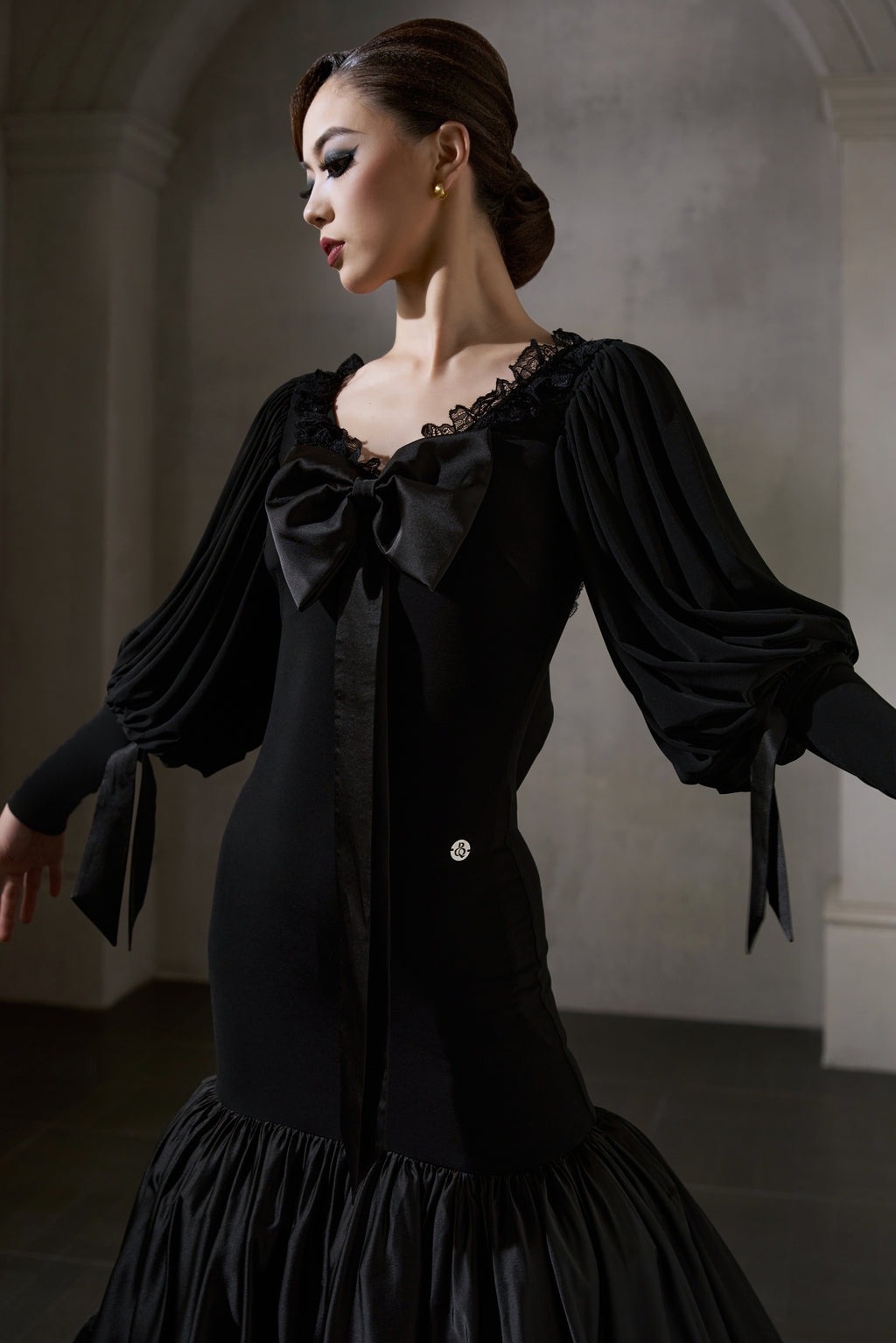 DANCE QUEEN 1036 Black Bow  Haute Couture Classic Cake skirt Customized Dress