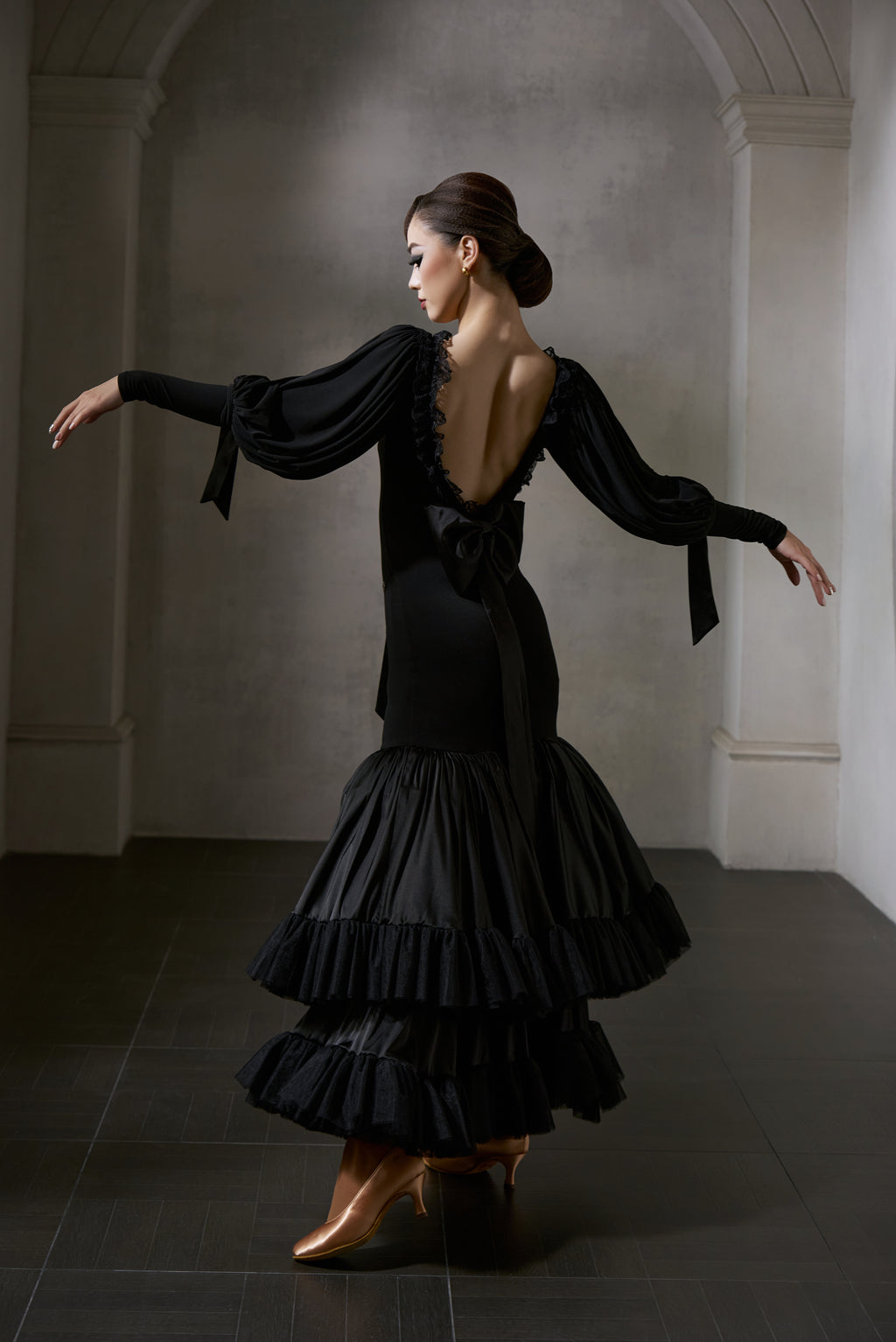 DANCE QUEEN 1036 Black Bow  Haute Couture Classic Cake skirt Customized Dress